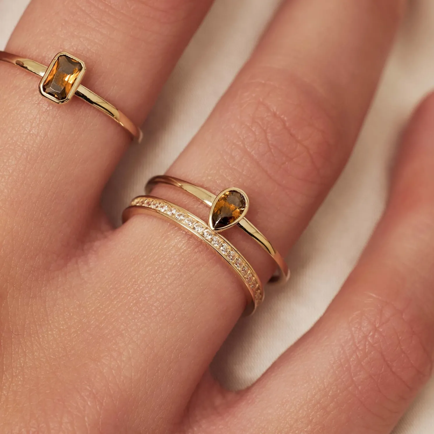 Baguette Brune 14 karaat gouden ring met bruine zirkonia steen