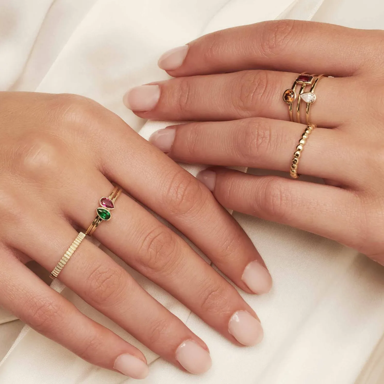 Baguette Roux 14 karaat gouden ring met rode zirkonia steen