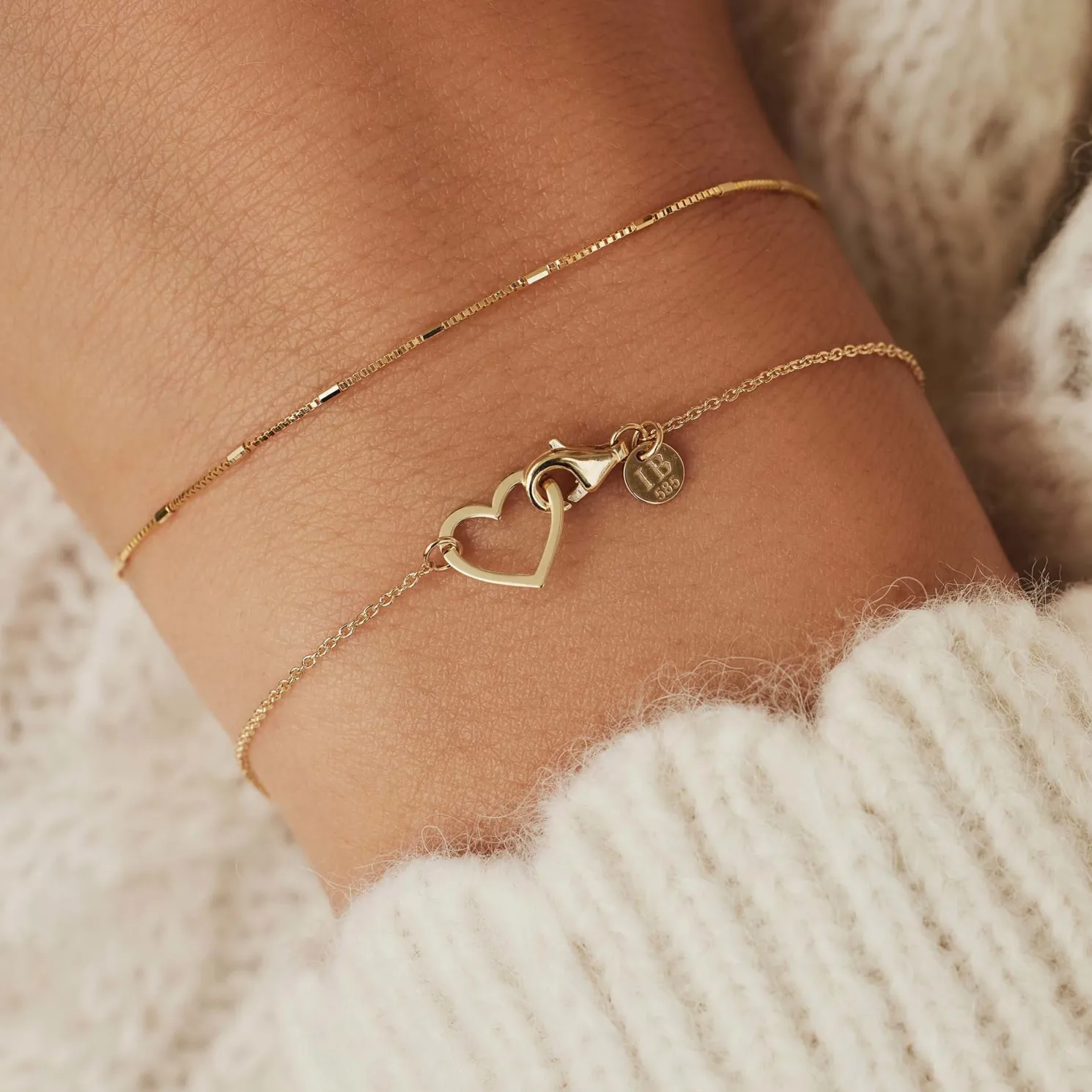 Belleville Amore 14 karaat gouden armband met hartje