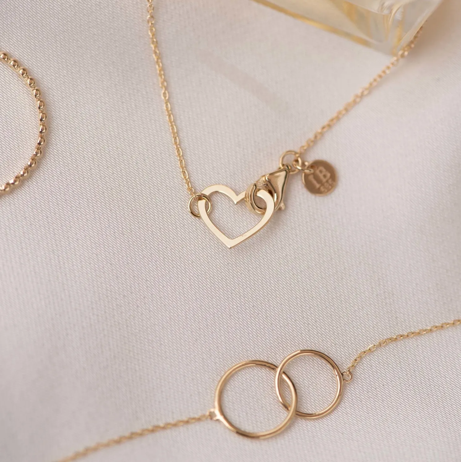 Belleville Amore 14 karaat gouden armband met hartje