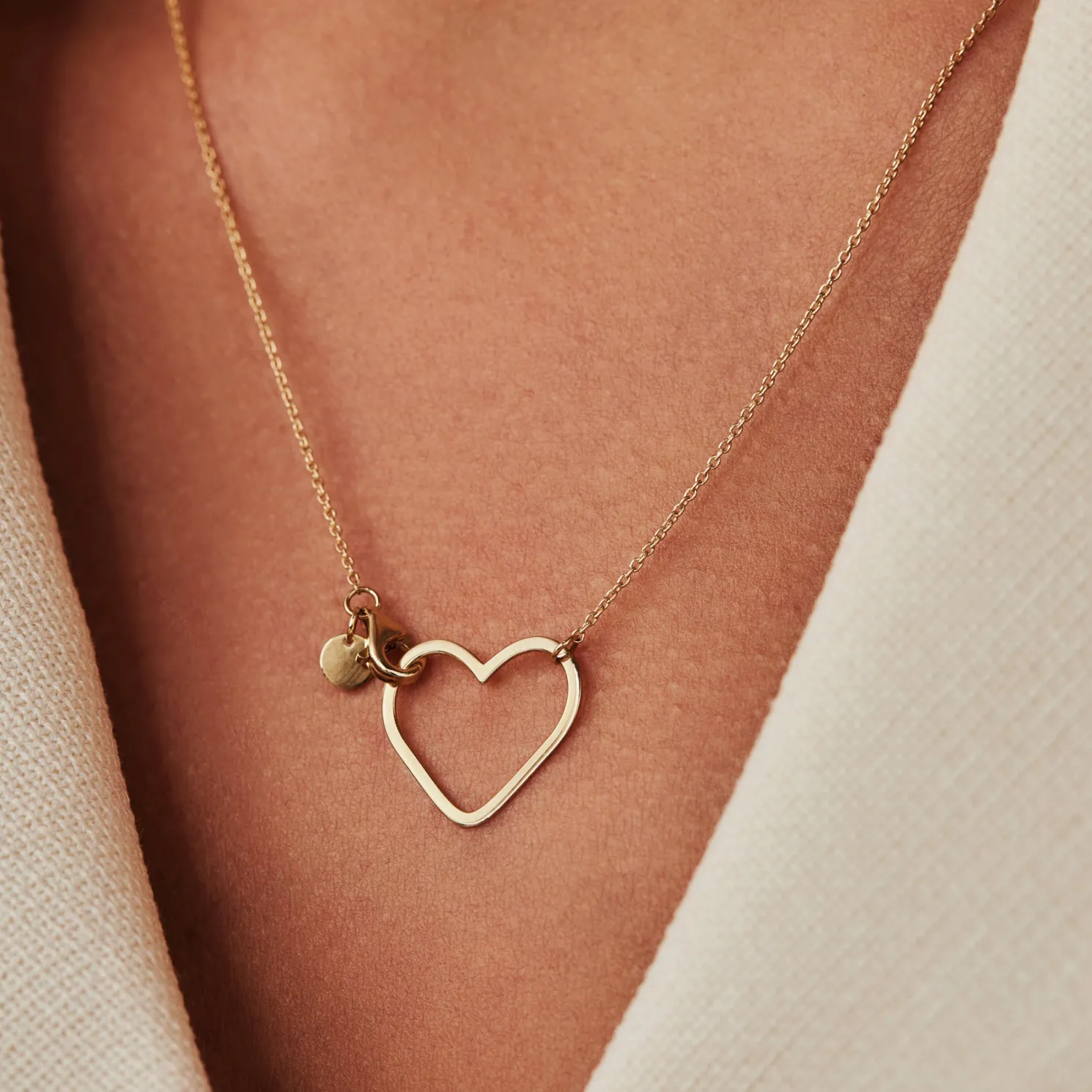 Belleville Amore 14 karaat gouden collier met hartje