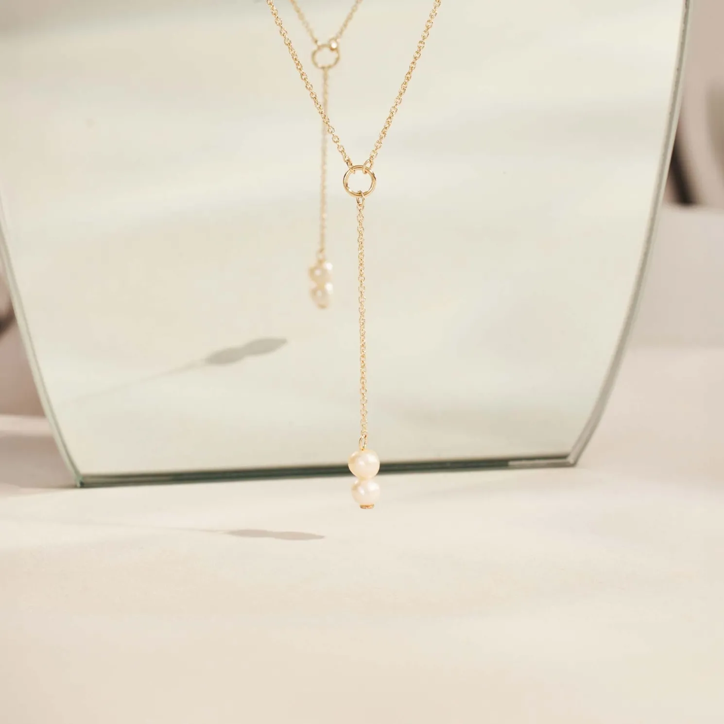 Belleville Luna 14 karaat gouden collier met zoetwaterparels