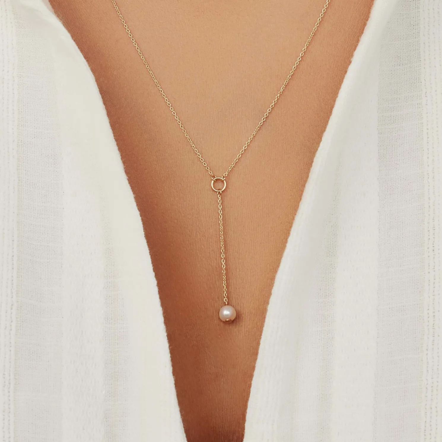 Belleville Luna 14 karaat gouden collier met zoetwaterparel