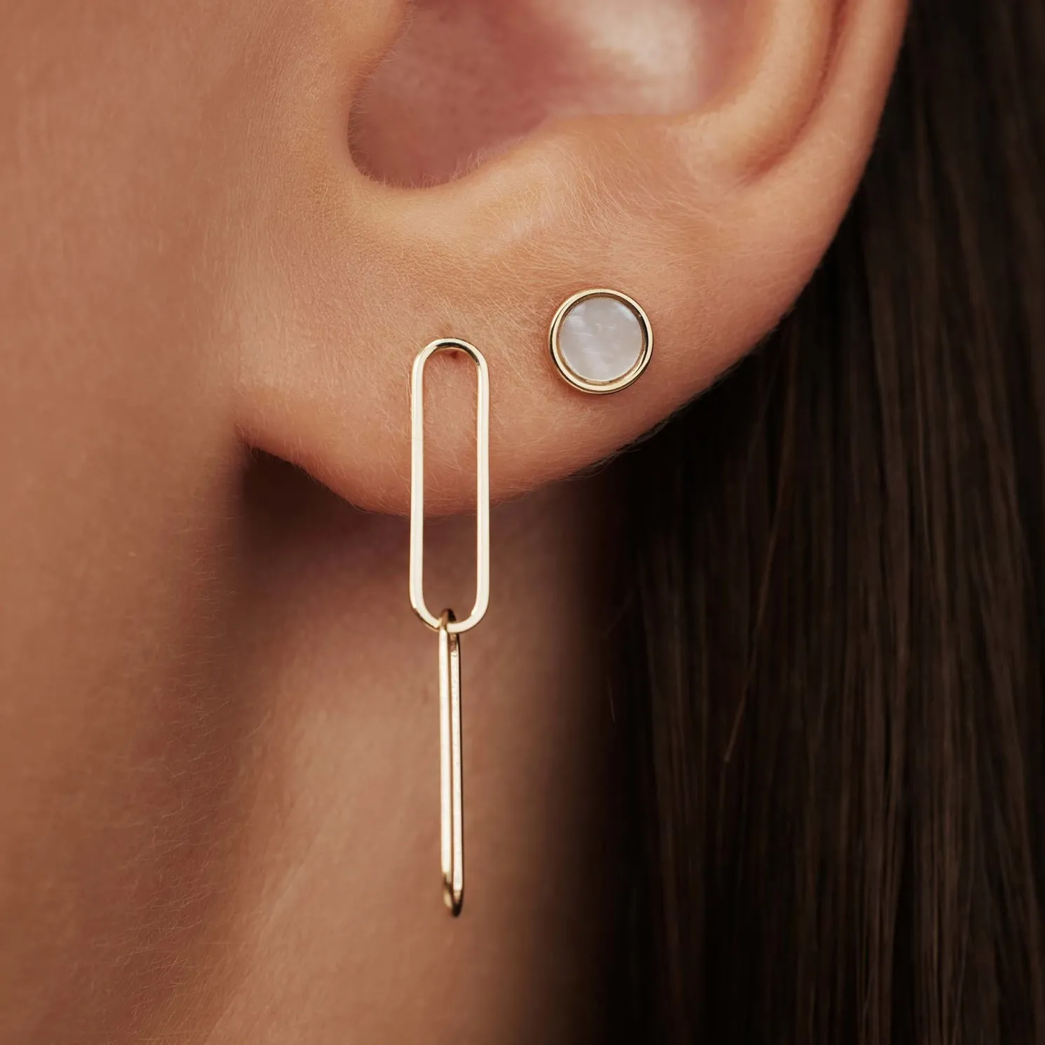 Belleville Nova 14 karaat gouden oorknoppen met parelmoer