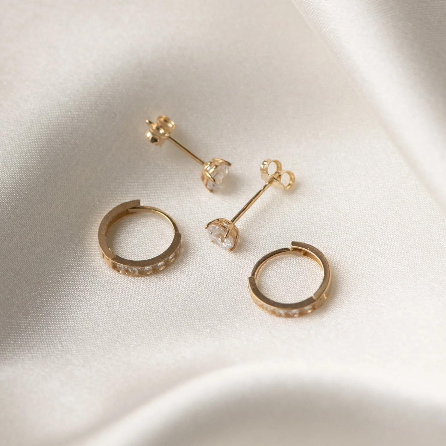 Cadeau d'Isabel 14 karaat gouden oorbellen set met zirkonia steentjes