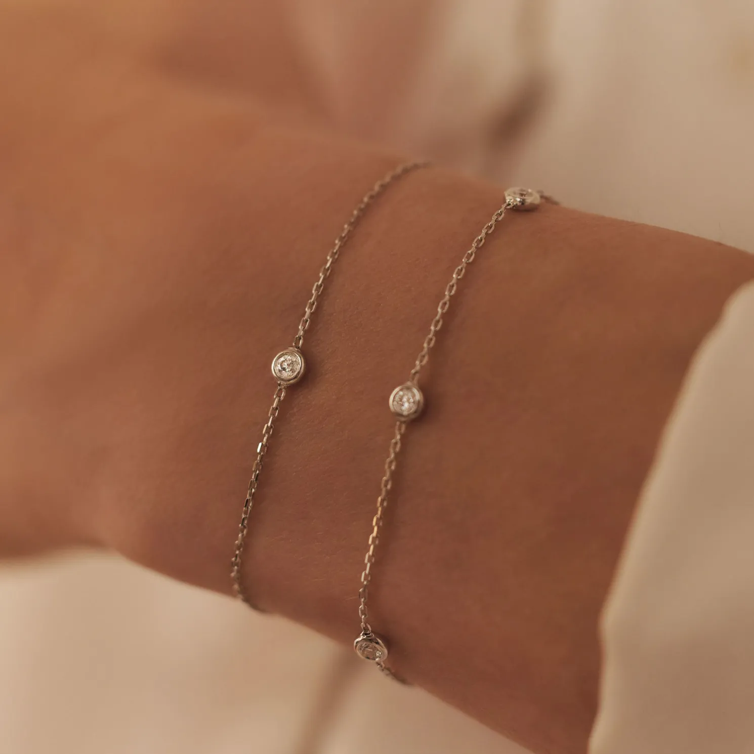 De la Paix Alfie 14 karaat witgouden armband met diamant 0.12 karaat