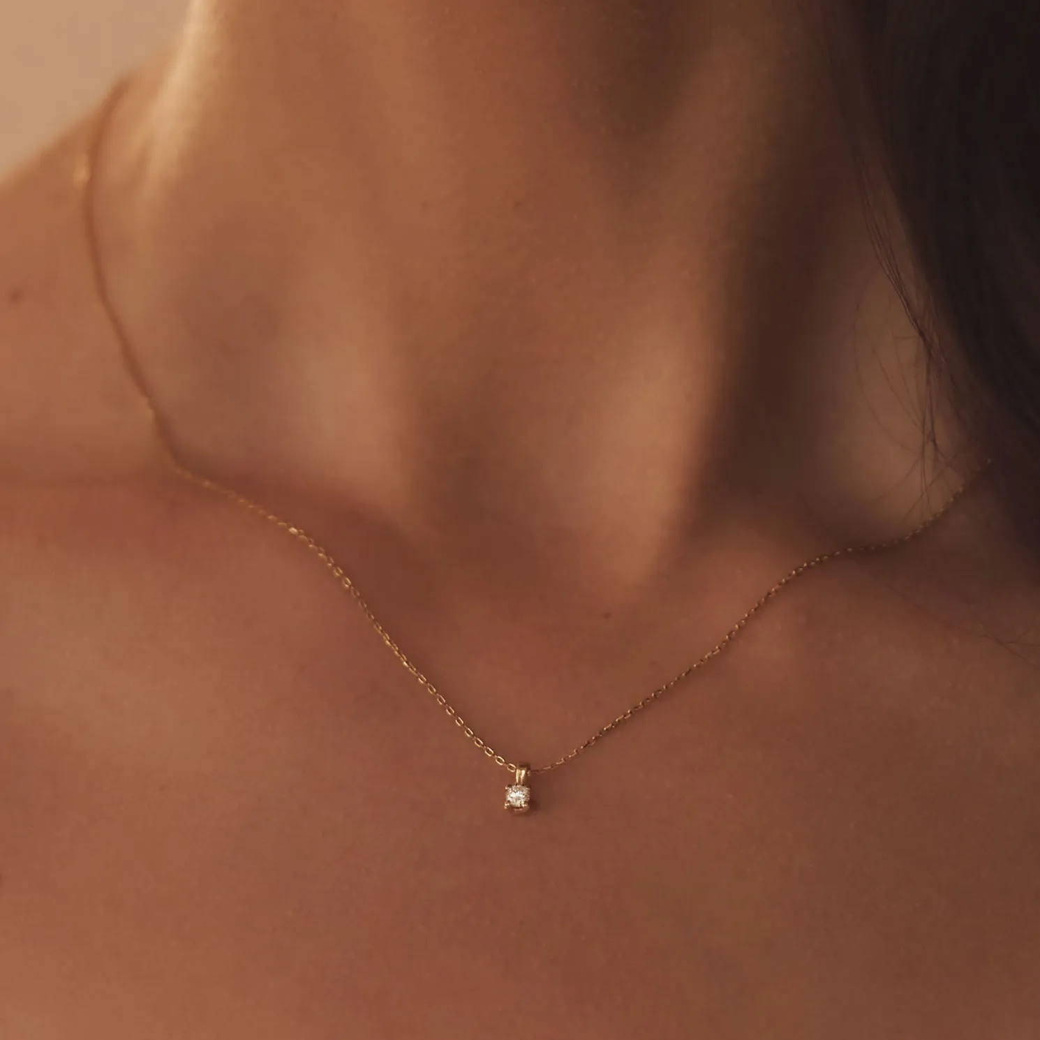 De la Paix Celesse 14 karaat gouden collier met diamant 0.07 karaat