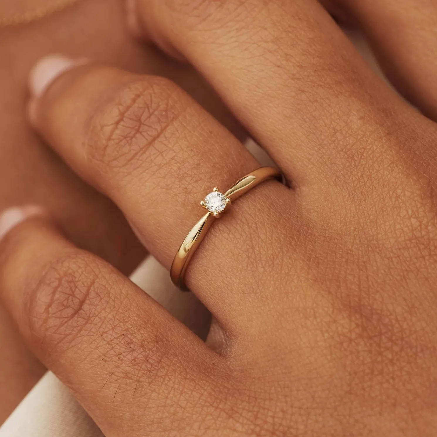 De la Paix Celesse 14 karaat gouden ring met diamant 0.07 karaat