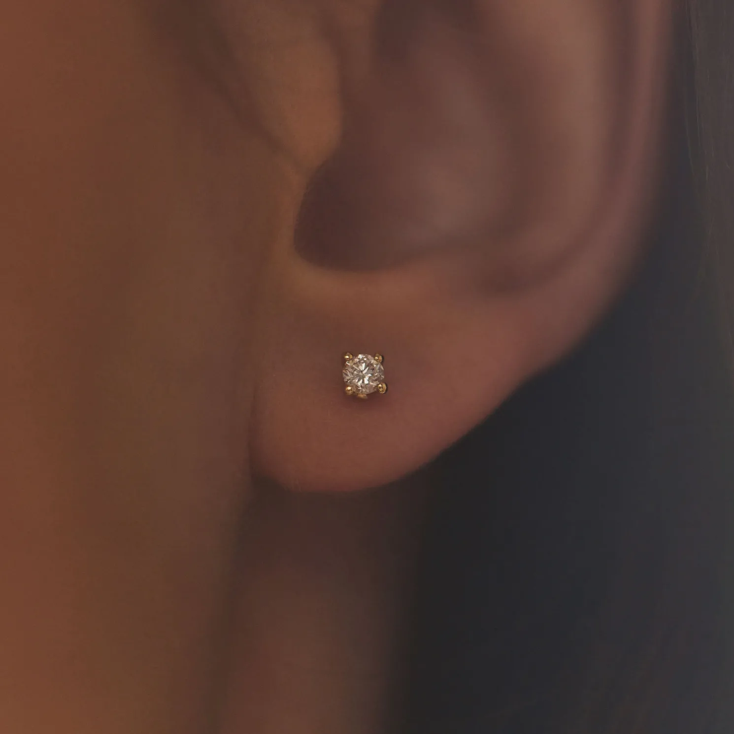 De la Paix Christine 14 karaat gouden Oorknoppen met diamant 0,14 karaat