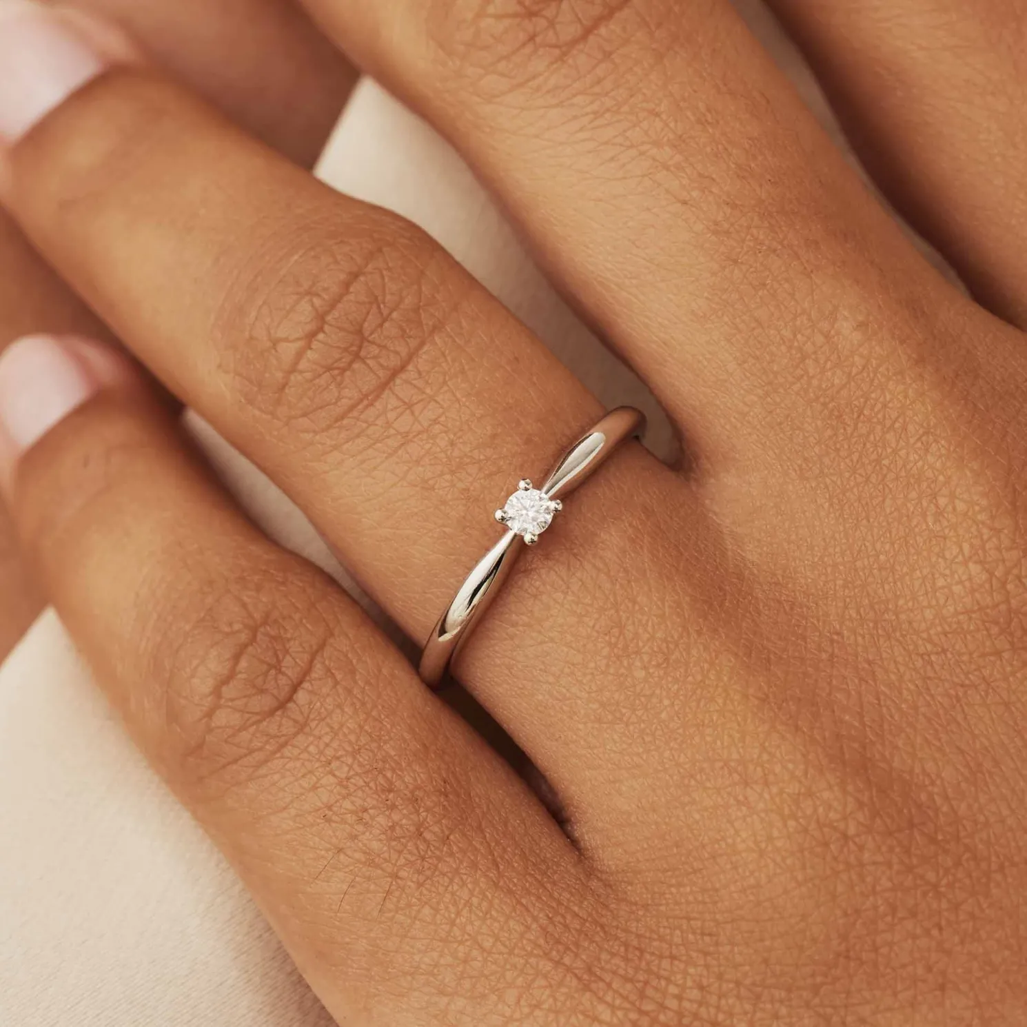 De la Paix Christine 14 karaat witgouden ring met diamant 0.10 karaat