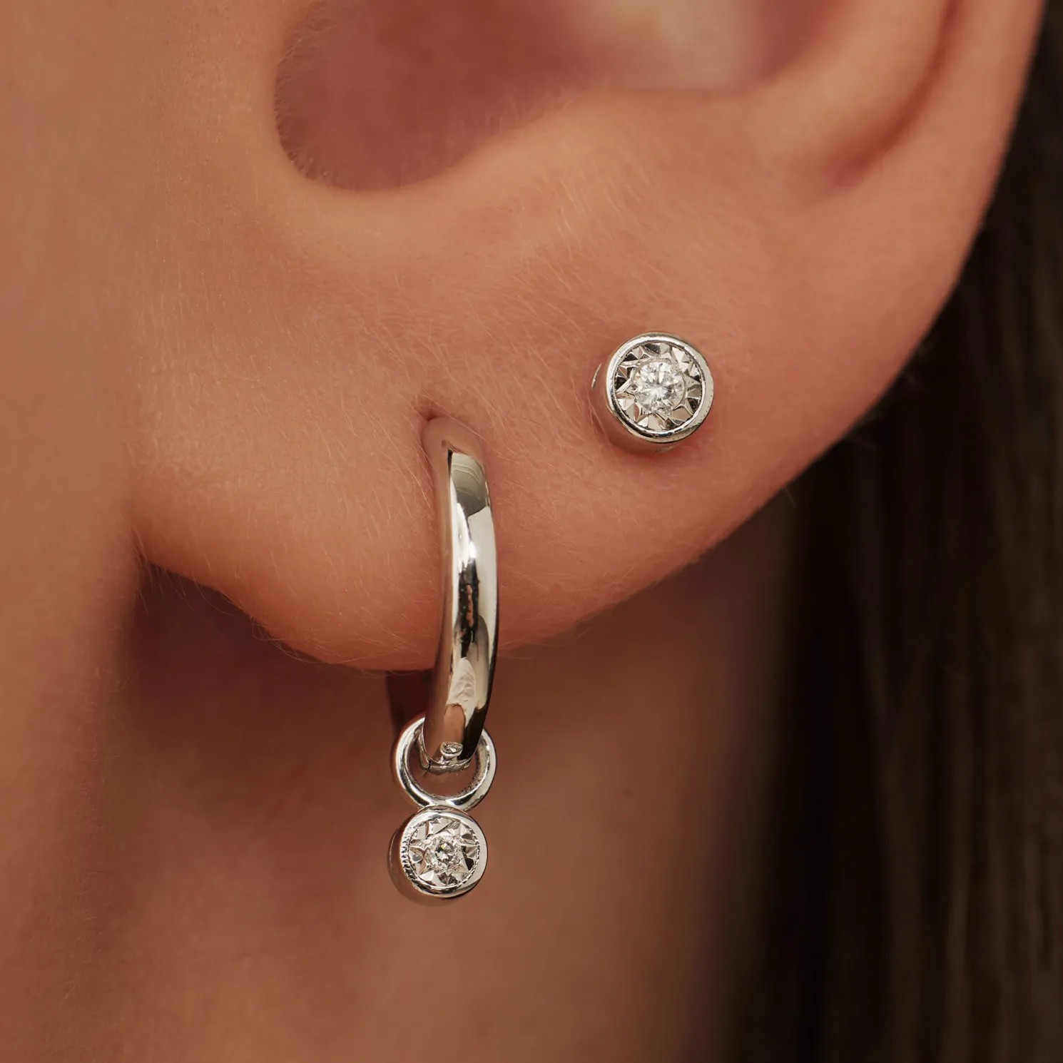 De la Paix Inaya 14 karaat witgouden oorknoppen met diamant 0.02 karaat