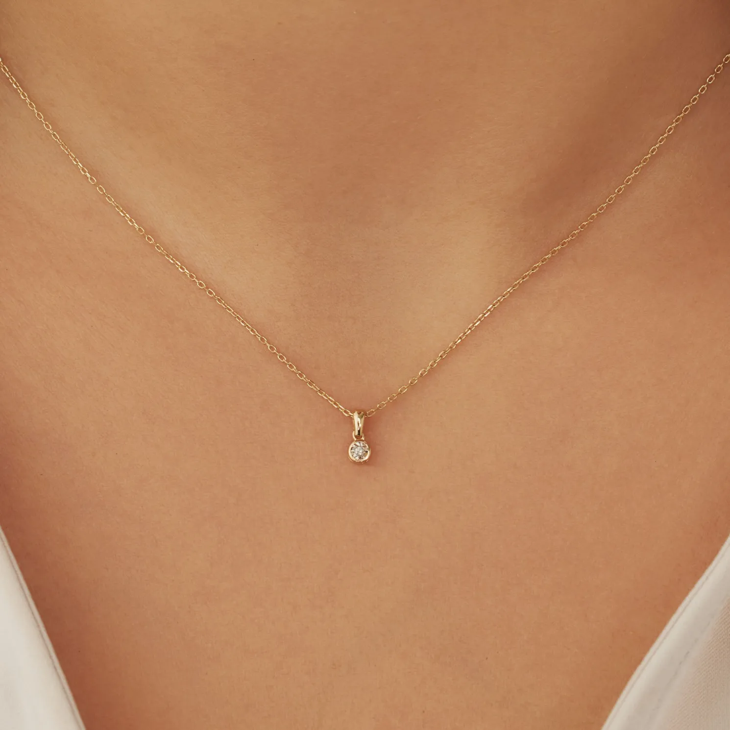 De la Paix Inaya 14 karaat gouden collier met diamant 0.01 karaat