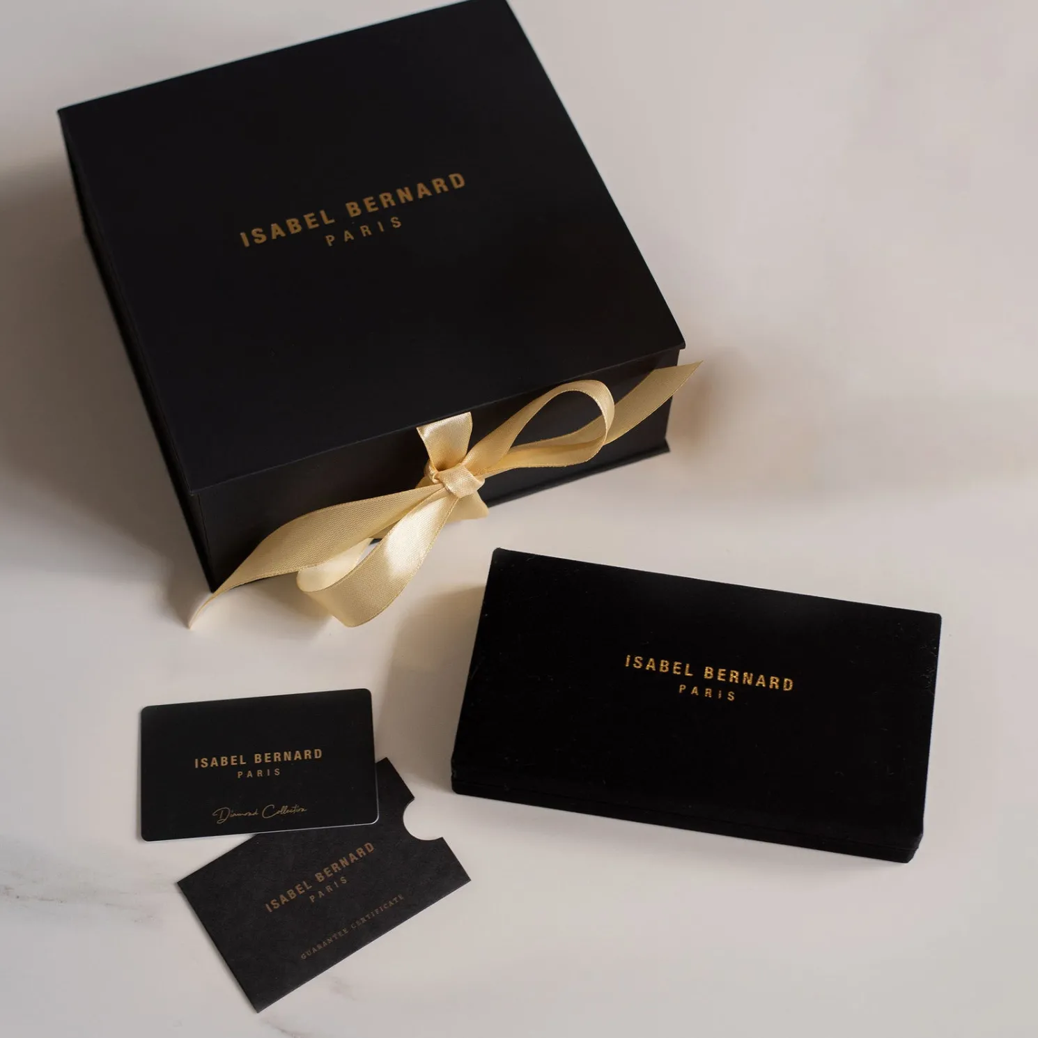 De la Paix Inaya 14 karaat gouden collier met diamant 0.01 karaat