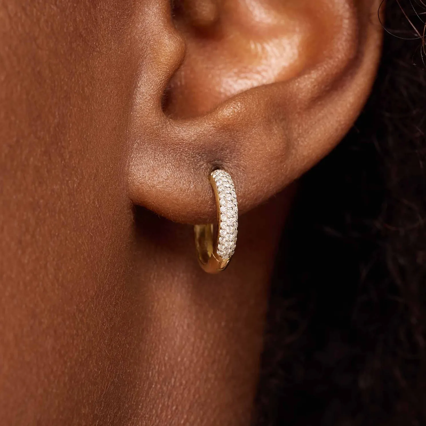 De la Paix Laure 14 karaat gouden creolen met diamant 0.25 karaat