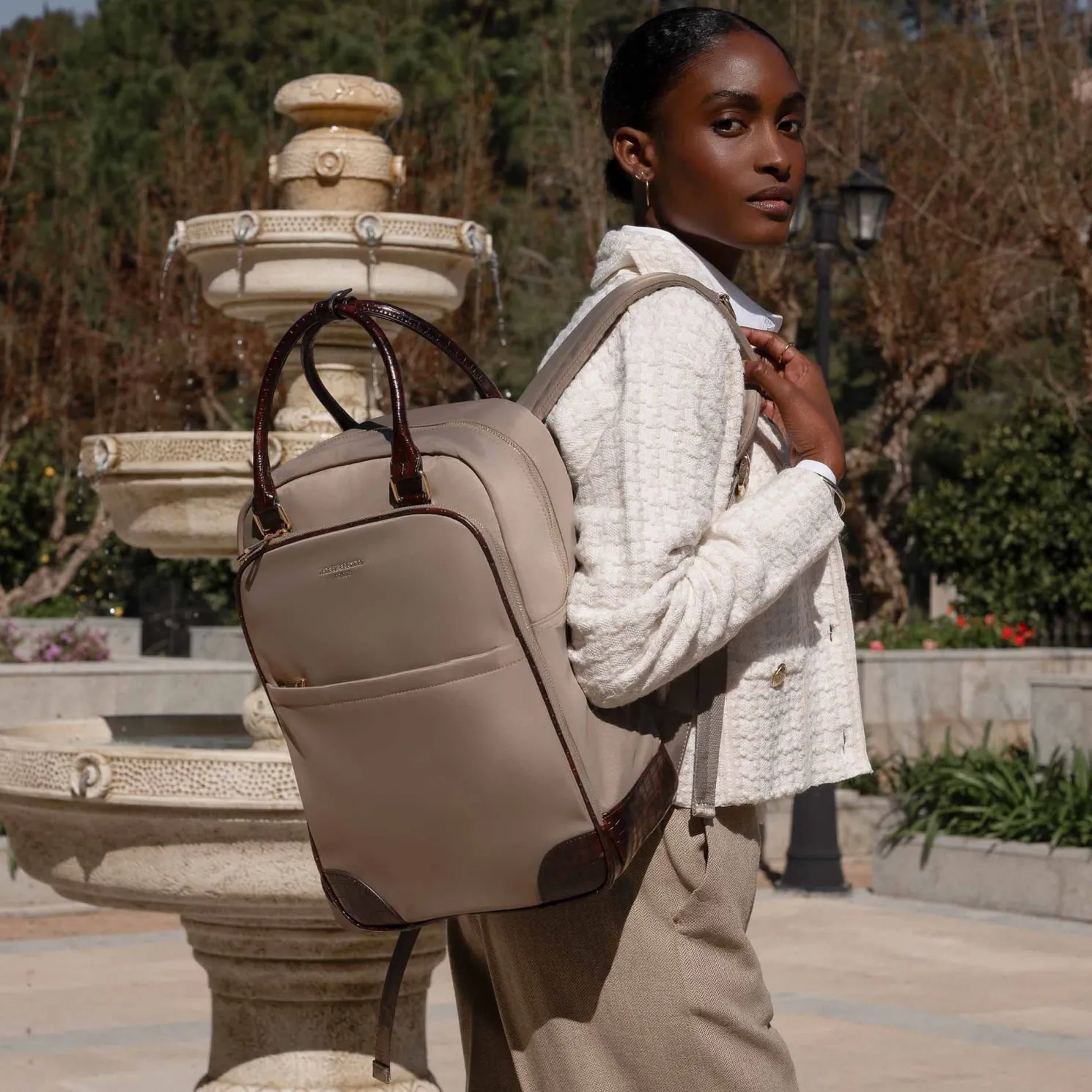 Du Louvre Cher taupe rugzak