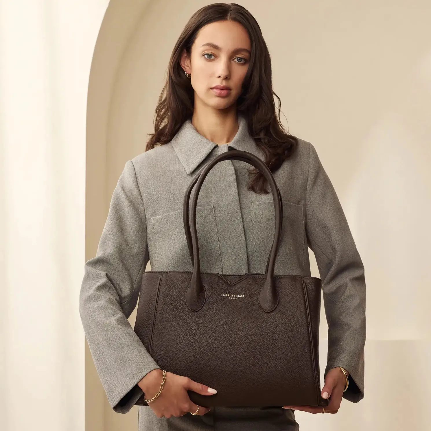 Honoré Cloe bruine leren handtas van kalfsleer