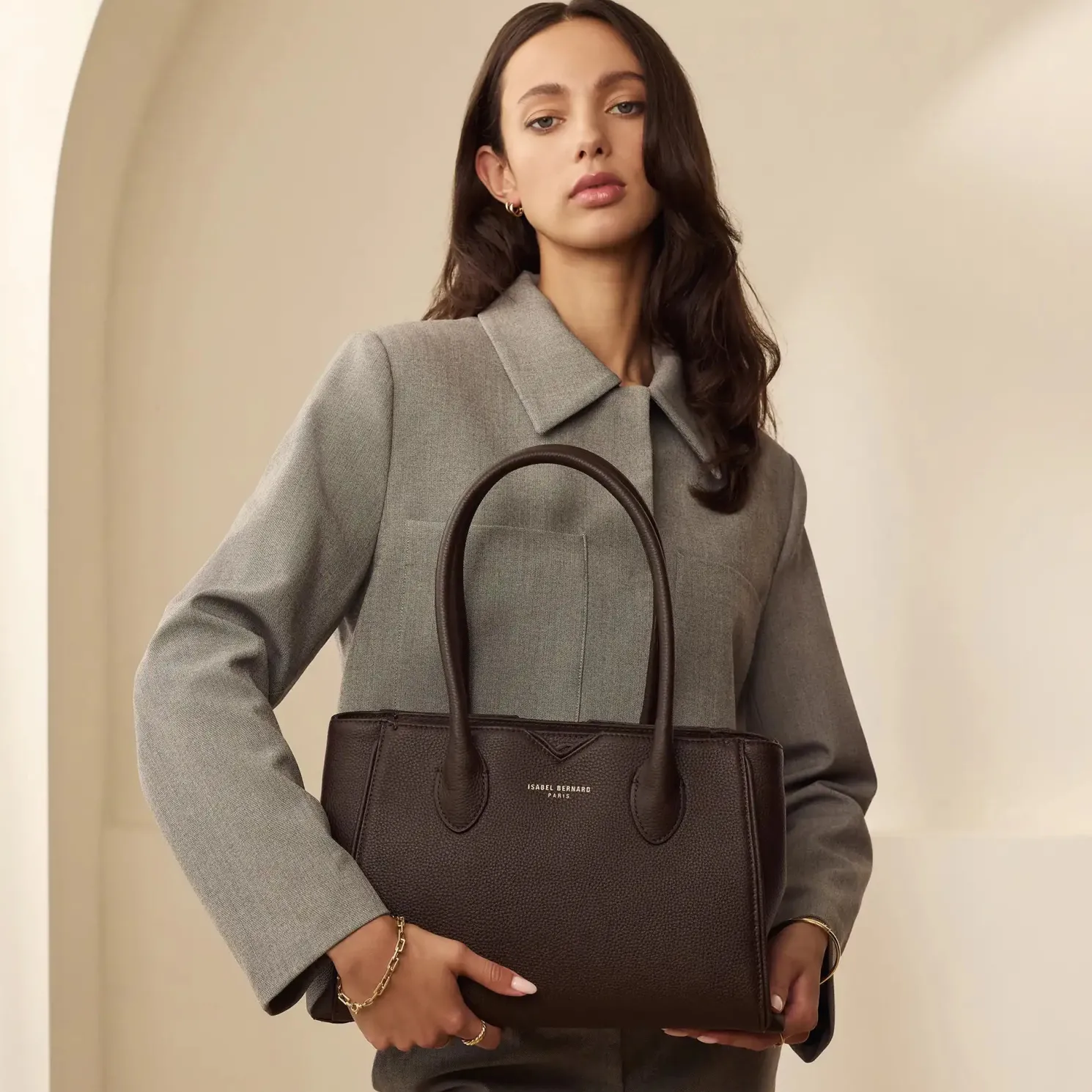 Honoré Cloe Midi bruine leren handtas van kalfsleer