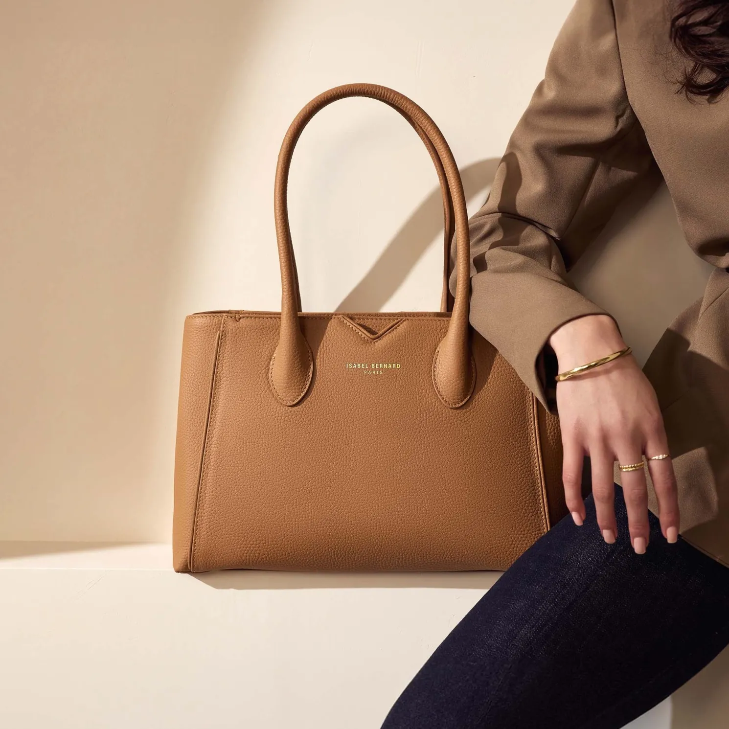 Honoré Cloe Midi camel leren handtas van kalfsleer