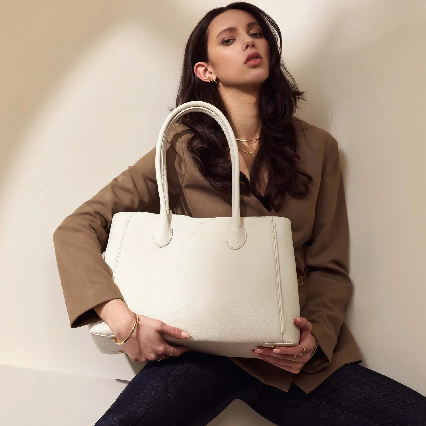 Honoré Cloe Midi crème leren handtas van kalfsleer