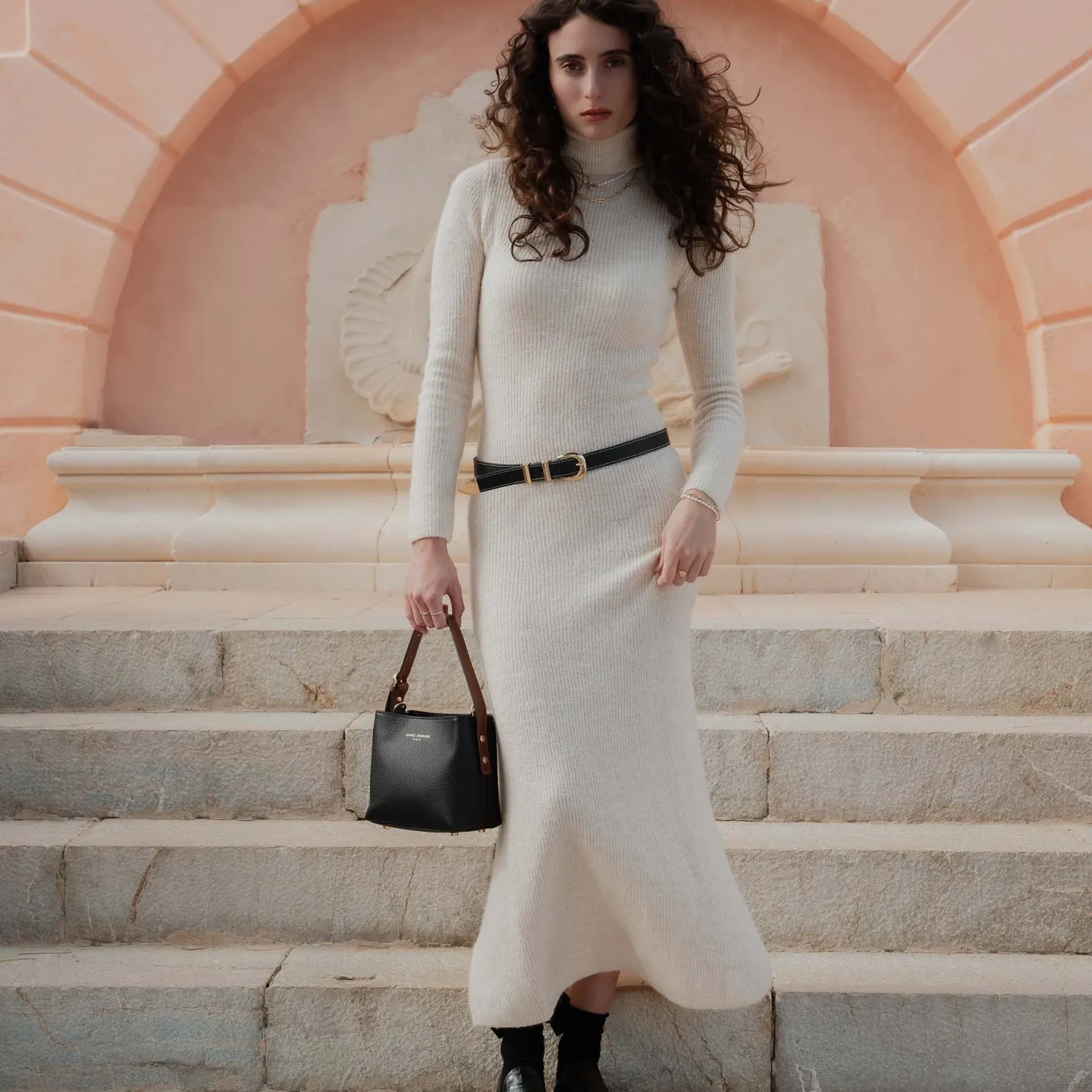 Honoré Adriane Mini zwarte leren handtas van kalfsleer