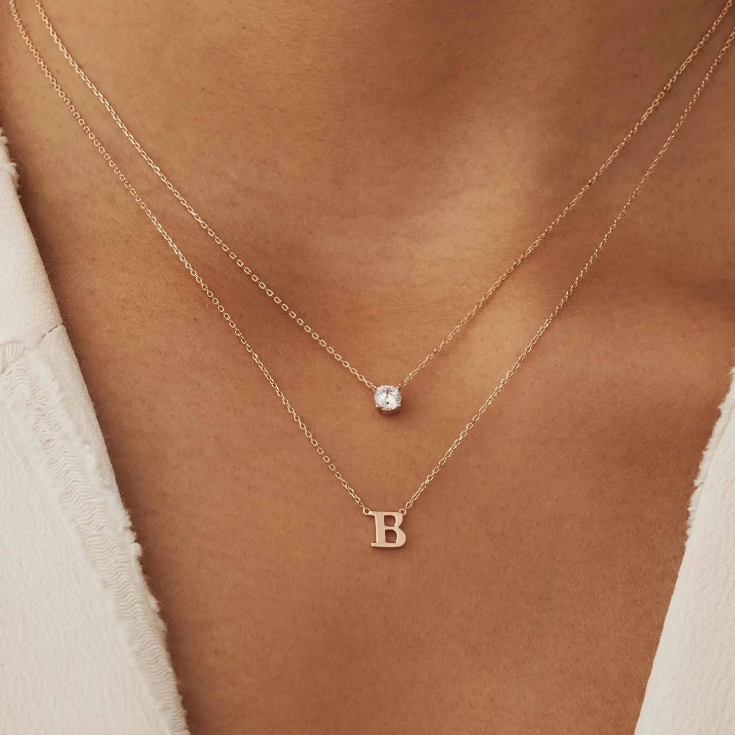 La Concorde Chloé 14 karaat rosé gouden initial collier met letter