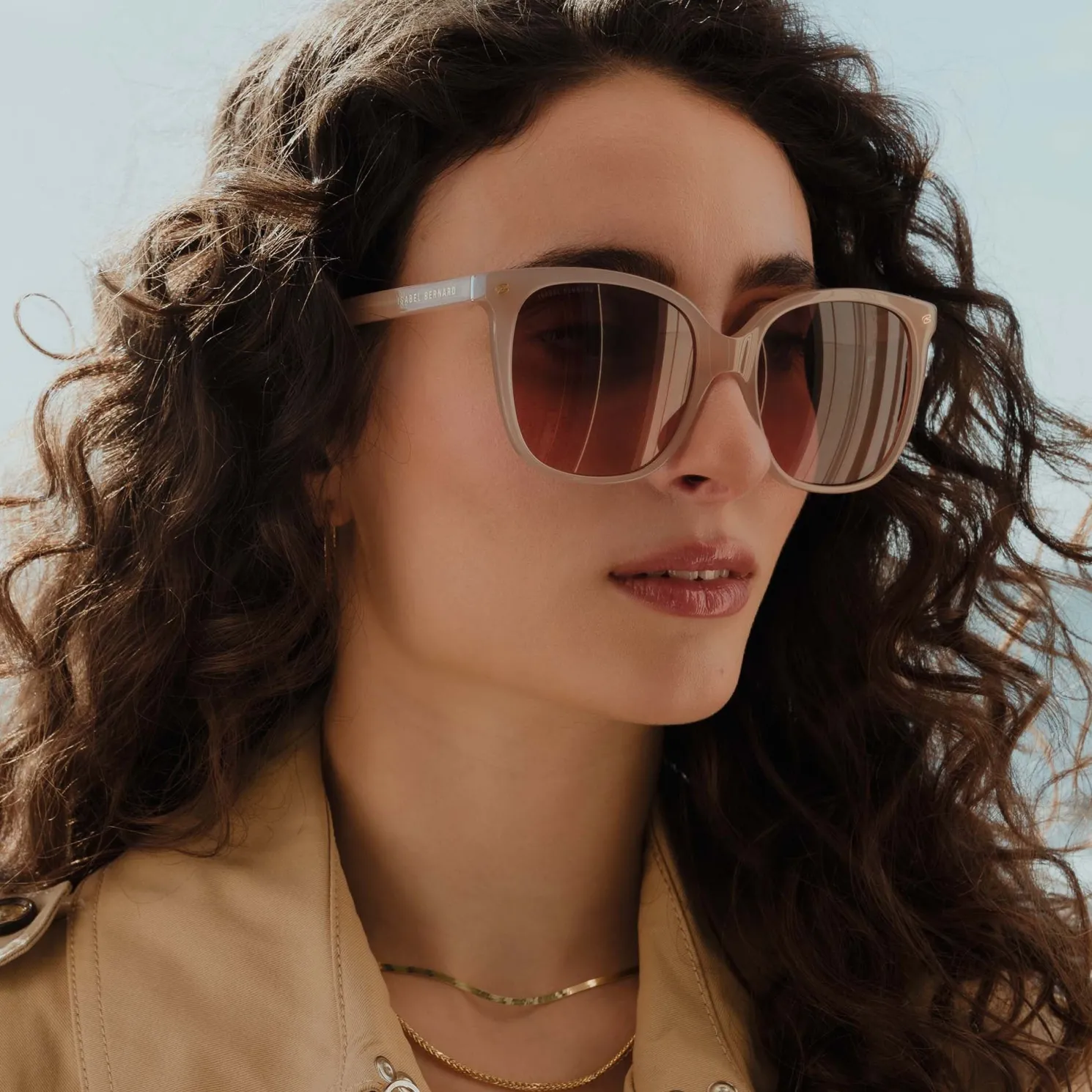 La Villette Raison zacht roze vierkante zonnebril met roze glazen