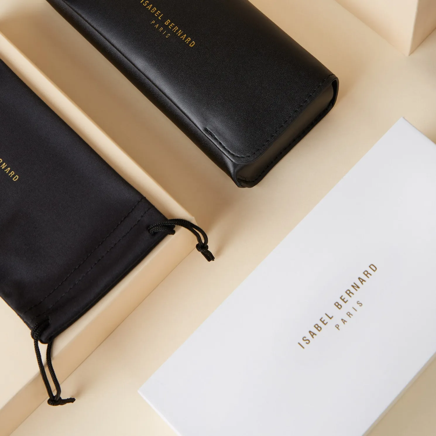 La Villette Rene zwarte vierkante zonnebril met zwarte gradient glazen