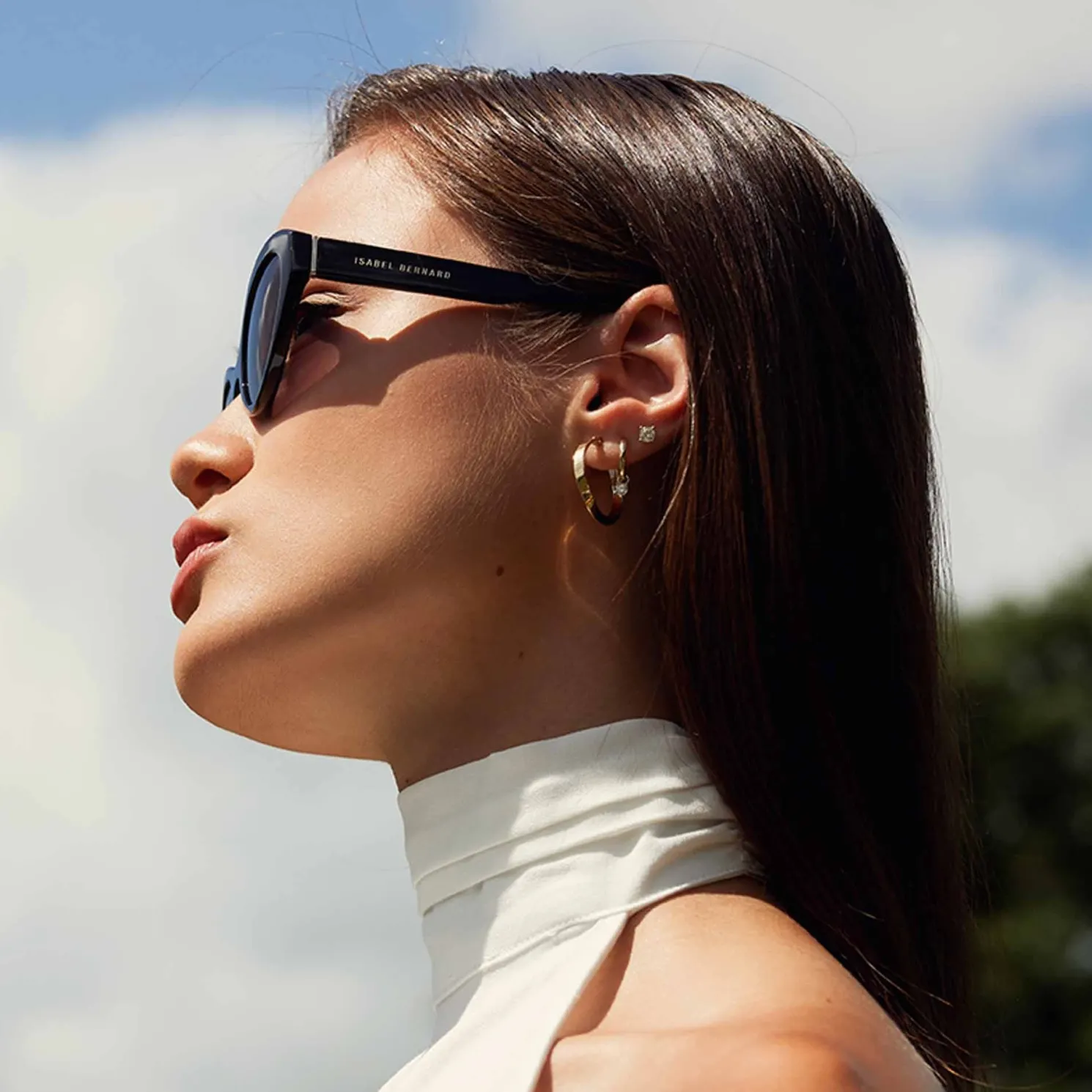 La Villette Rosaire zwarte ovale zonnebril met zwarte glazen