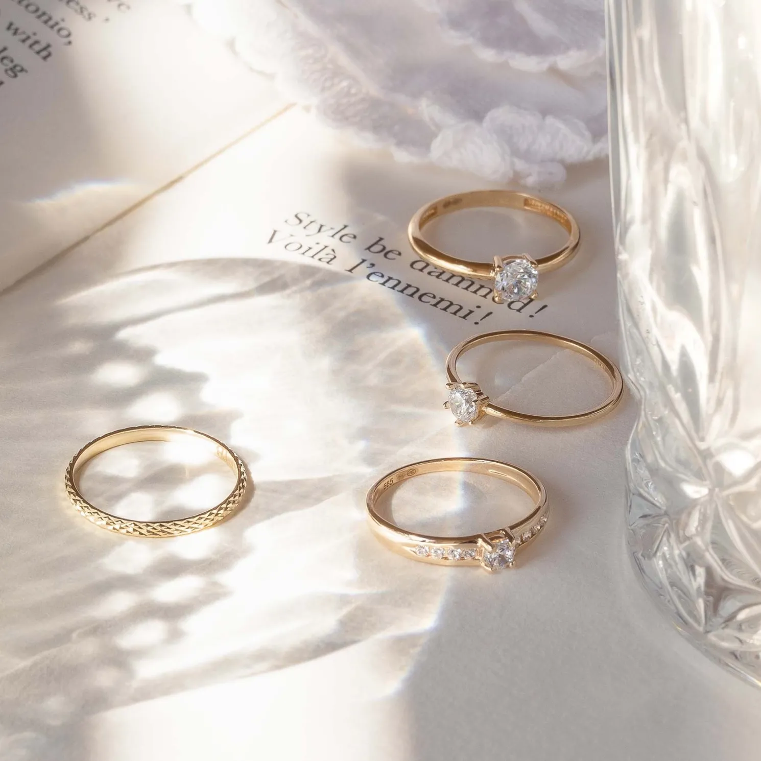 Le Marais Abelle 14 karaat gouden ring met zirkonia steen