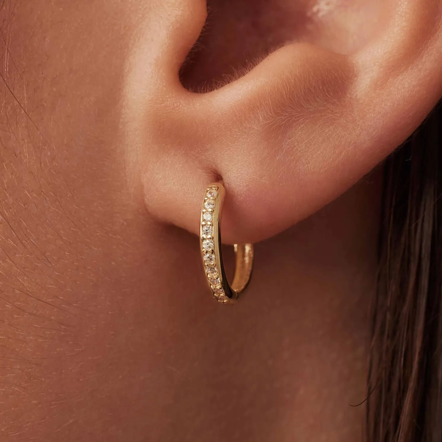 Le Marais Merle 14 karaat gouden creolen met zirkonia (10 mm)