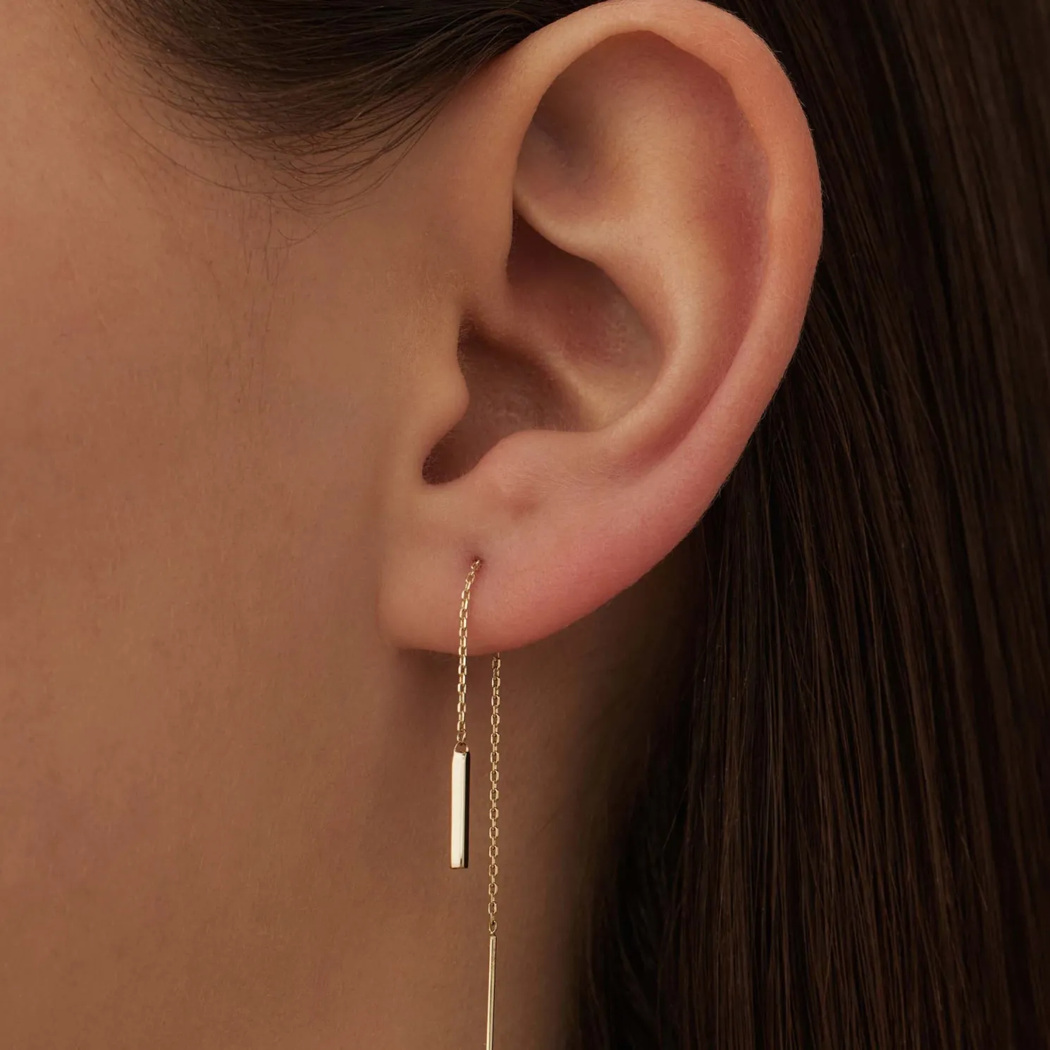 Le Marais Rosalie 14 karaat gouden doortrek oorbellen met staafje