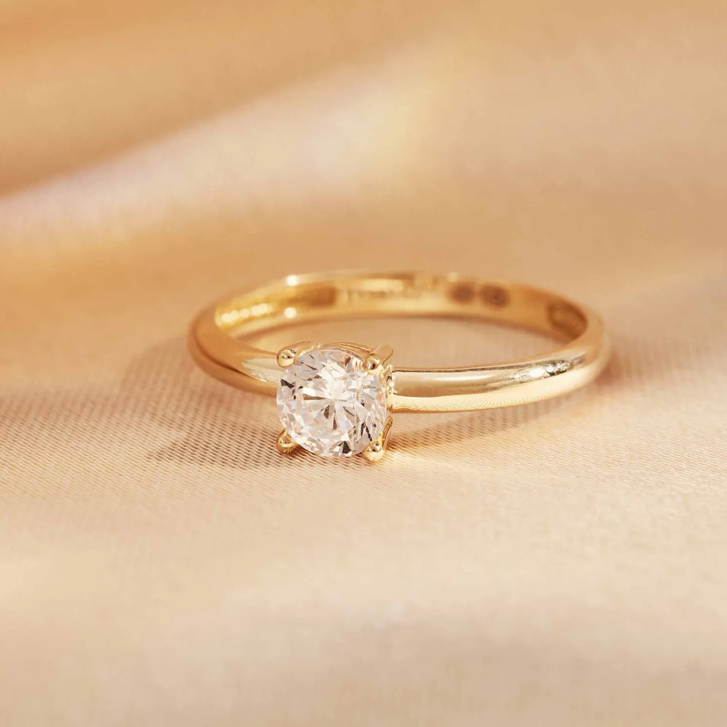 Le Marais Soleil 14 karaat gouden ring met zirkonia steen