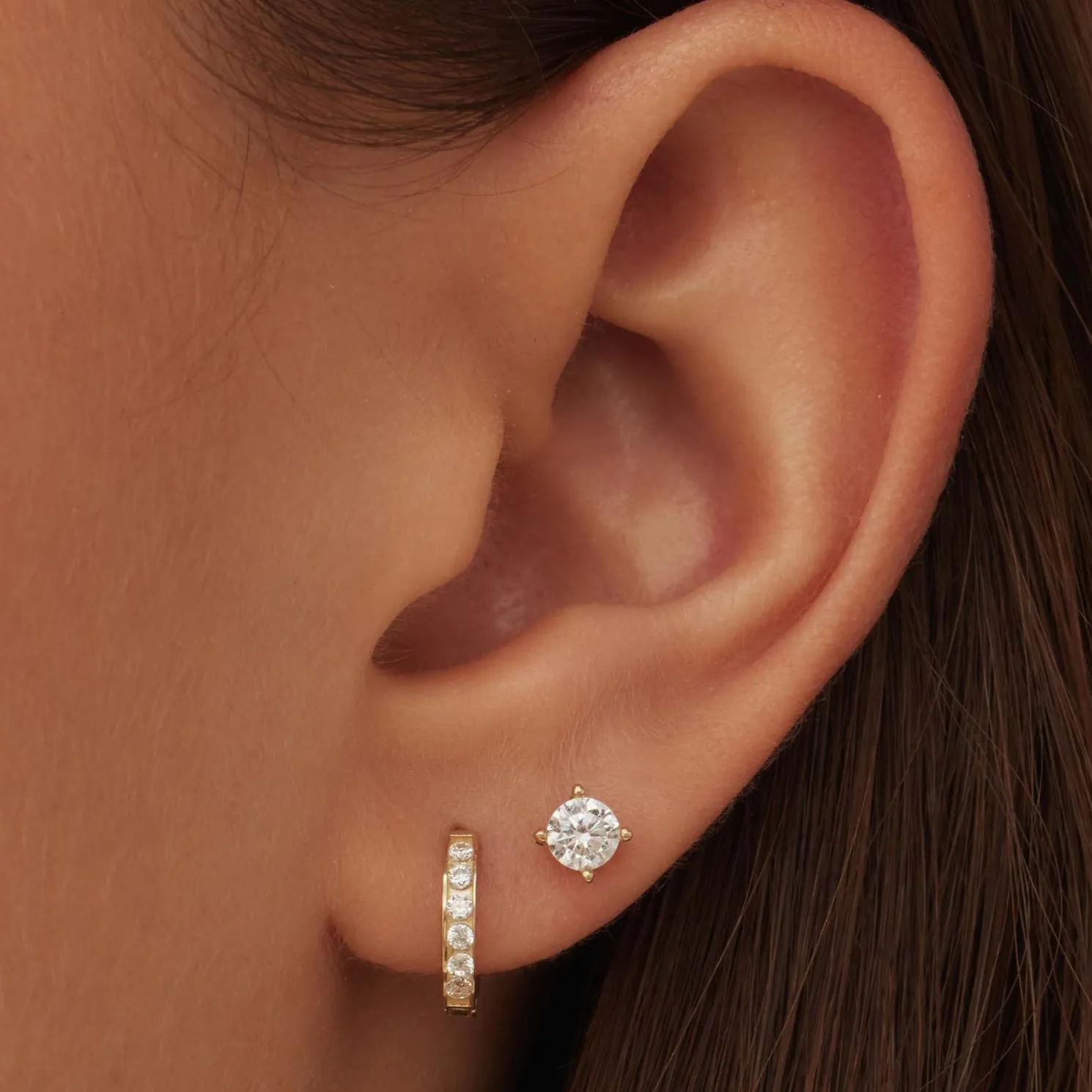 Le Marais Tiphaine 14 karaat gouden creolen met zirkonia steentjes