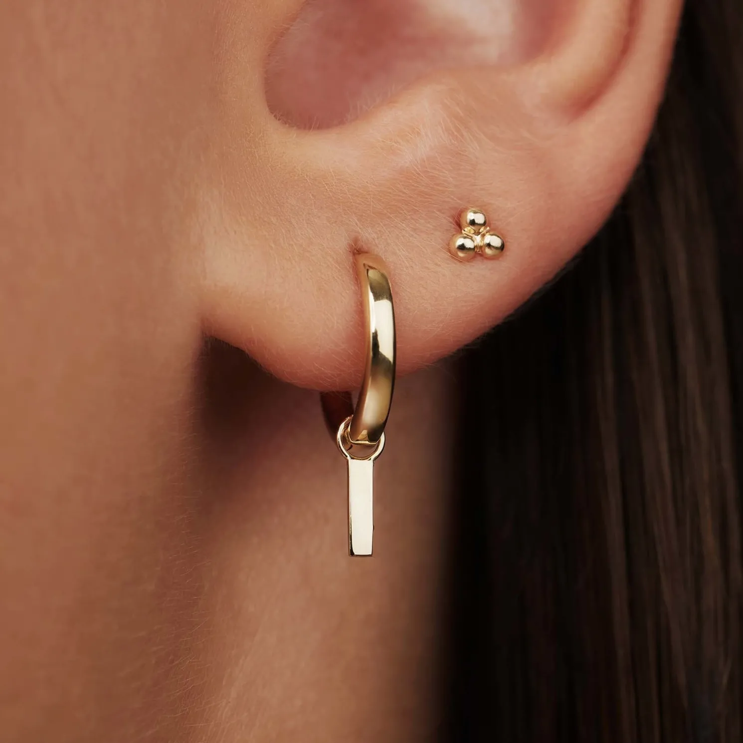 Monceau Josephine 14 karaat gouden creolen met staafje