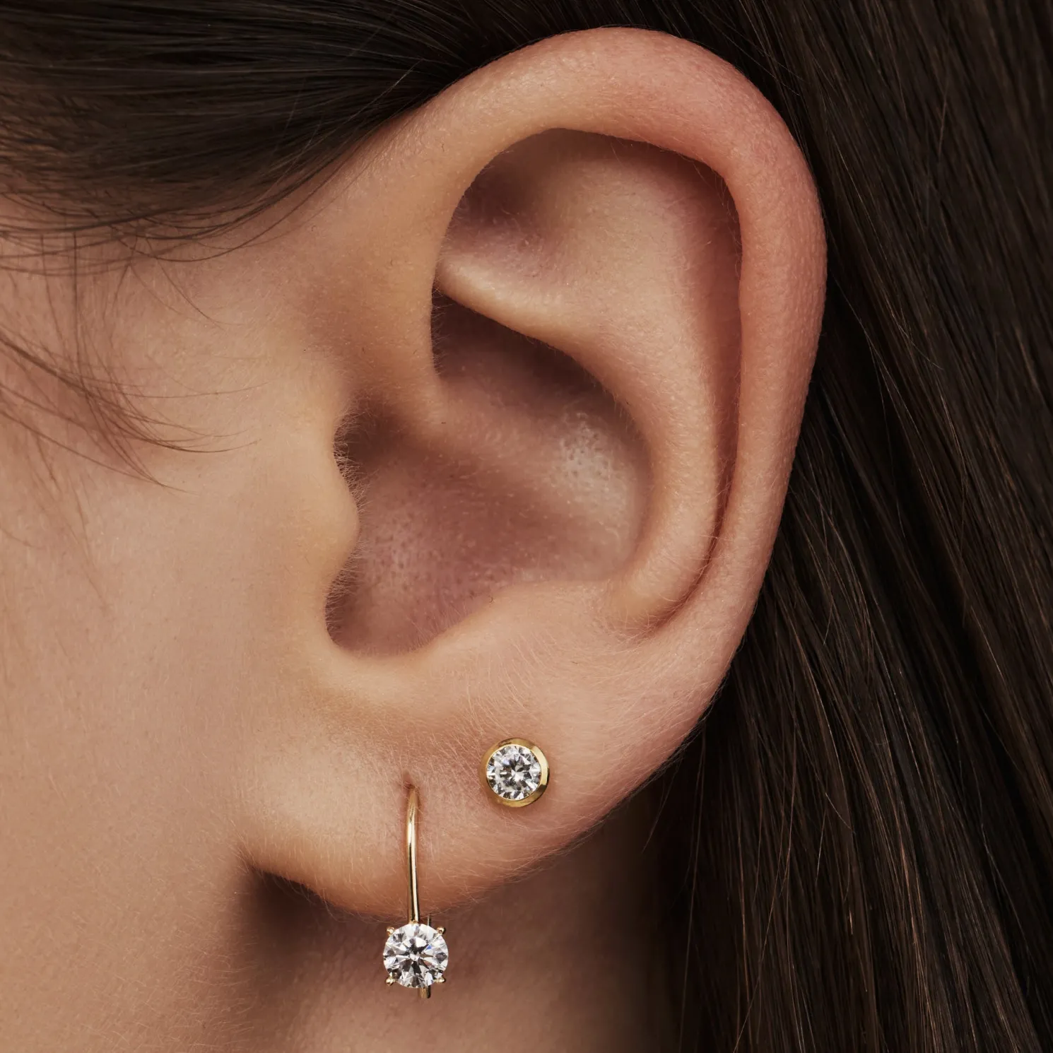Rivoli Elise 14 karaat gouden oorhangers met zirkonia steentje