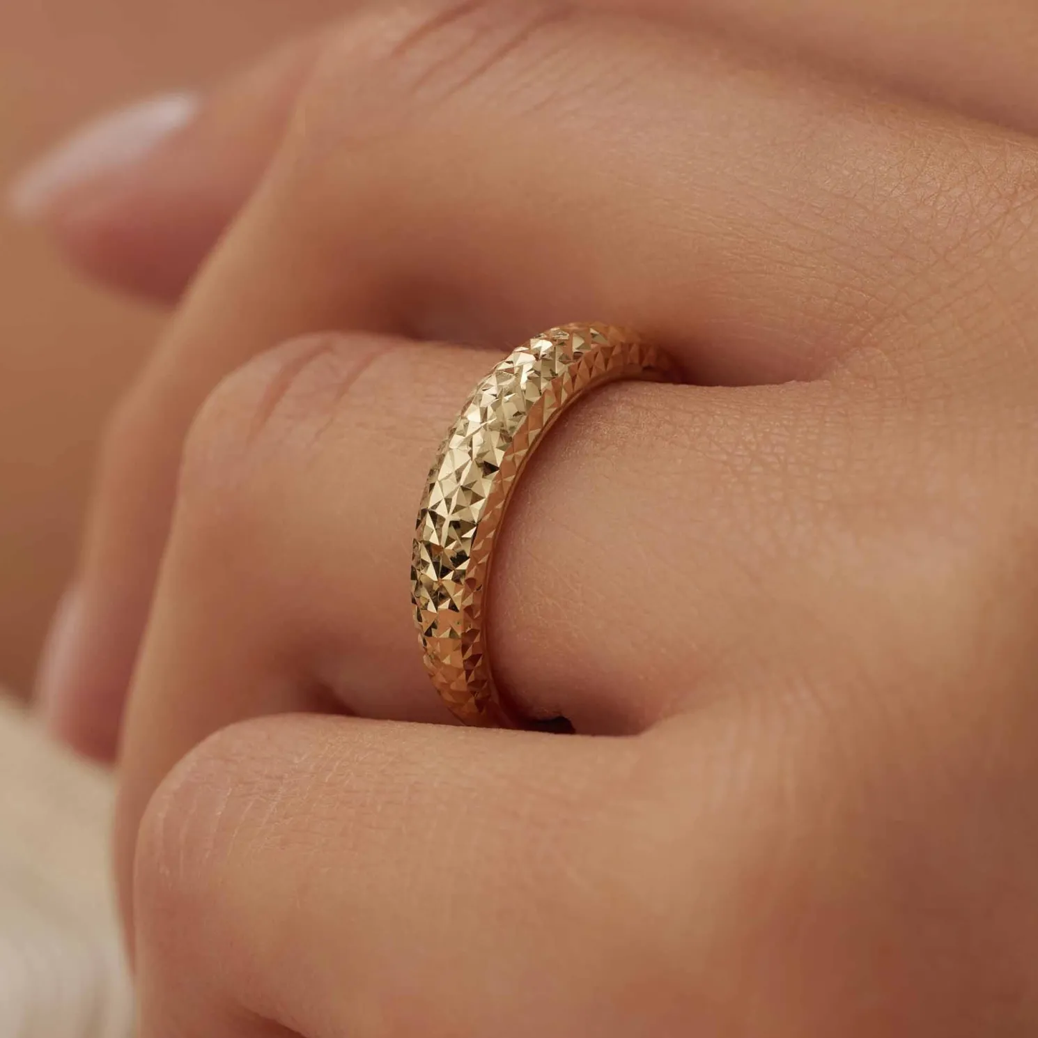 Rivoli Laura 14 karaat gouden ring met diamond cut