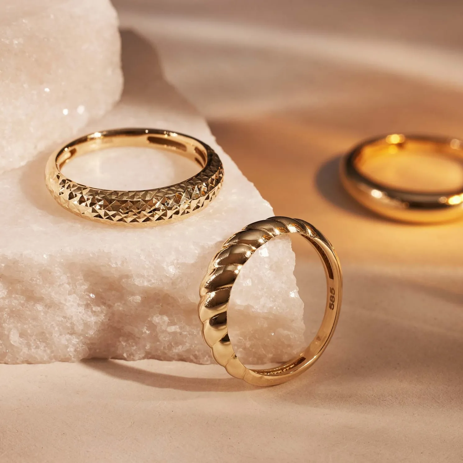 Rivoli Laura 14 karaat gouden ring met diamond cut