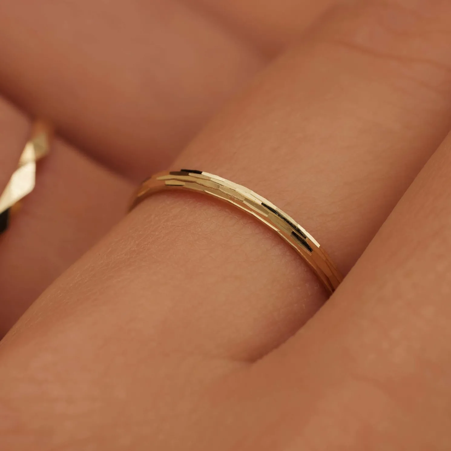 Rivoli Laura 14 karaat gouden ring met diamond cut