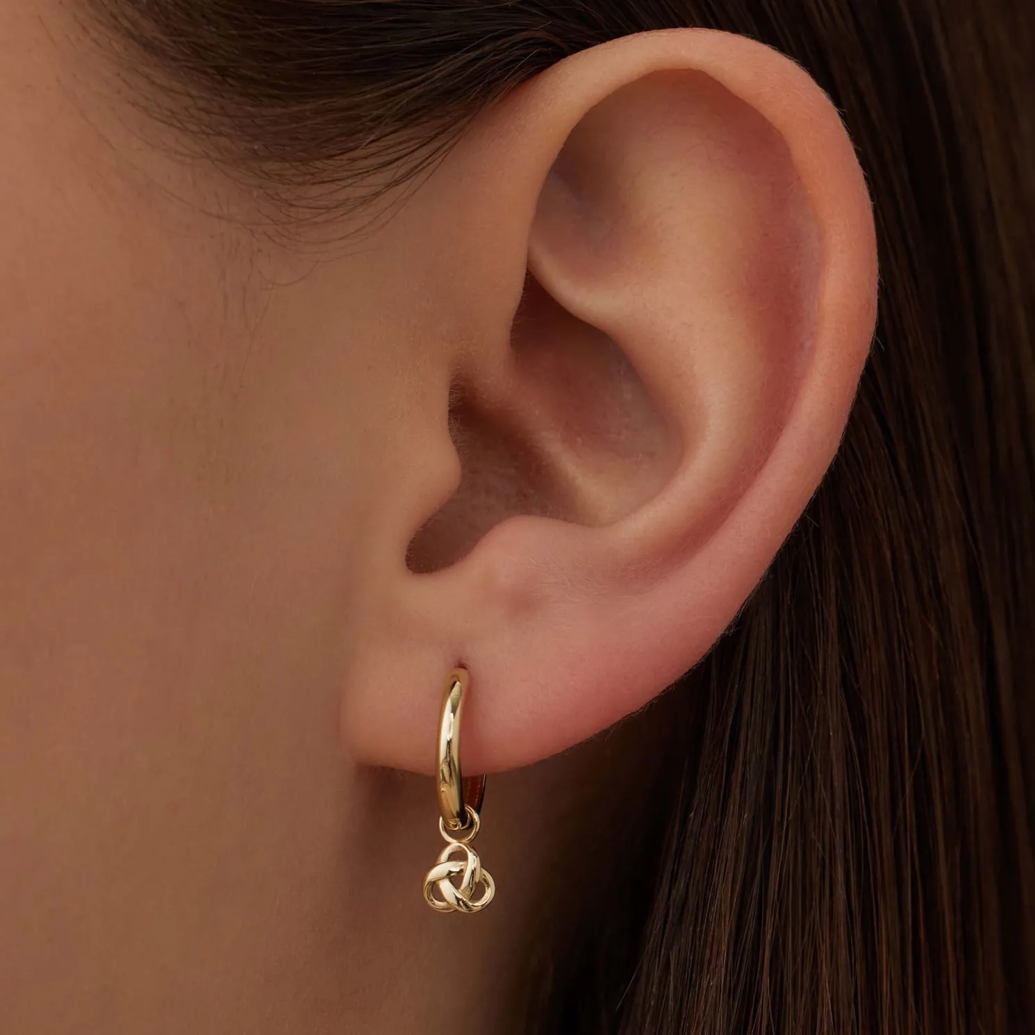 Rivoli Méline 14 karaat gouden creolen met knoopje