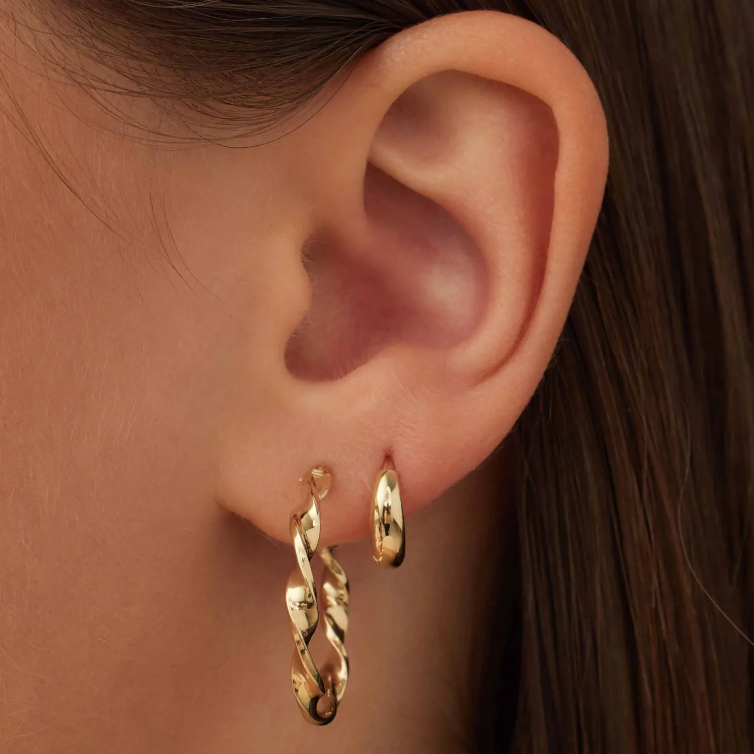 Rivoli Odette 14 karaat gouden creolen met twist