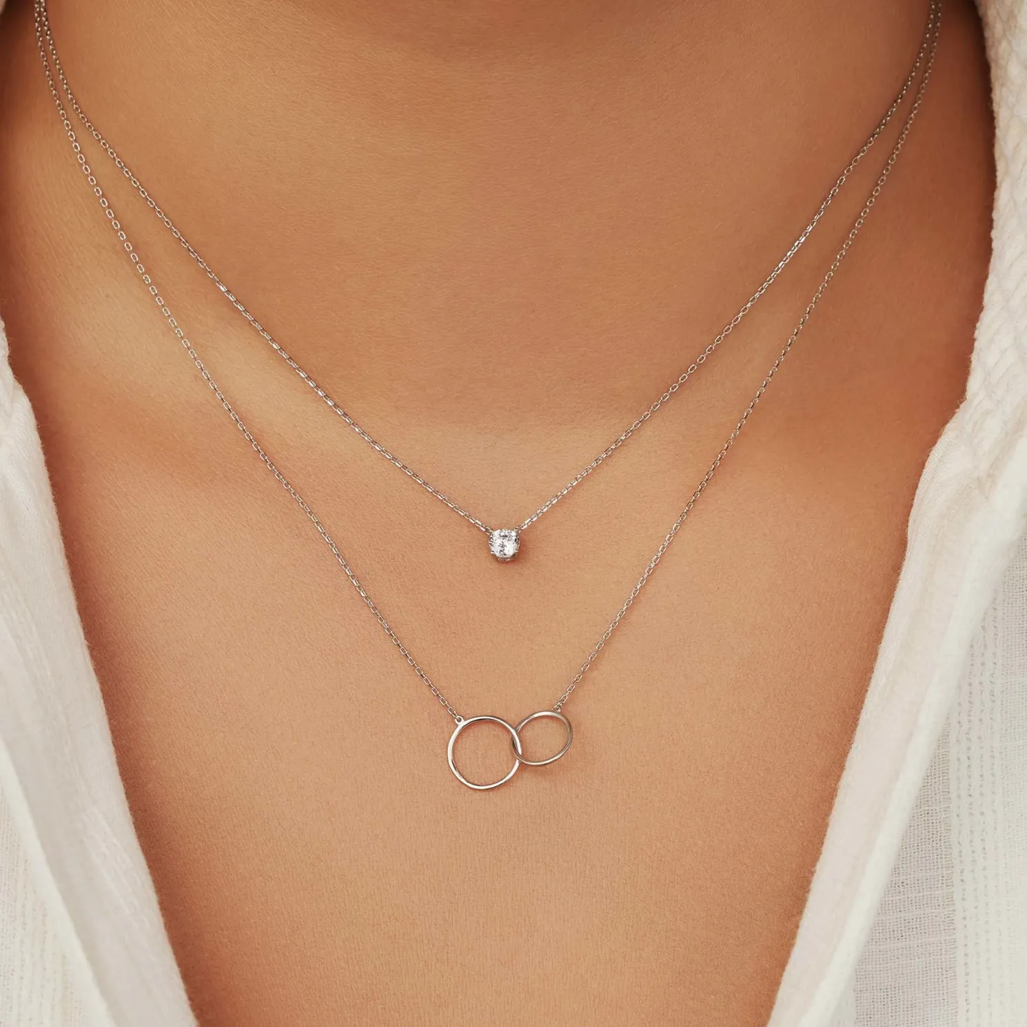 Saint Germain Loulou 14 karaat witgouden collier met twee ringetjes