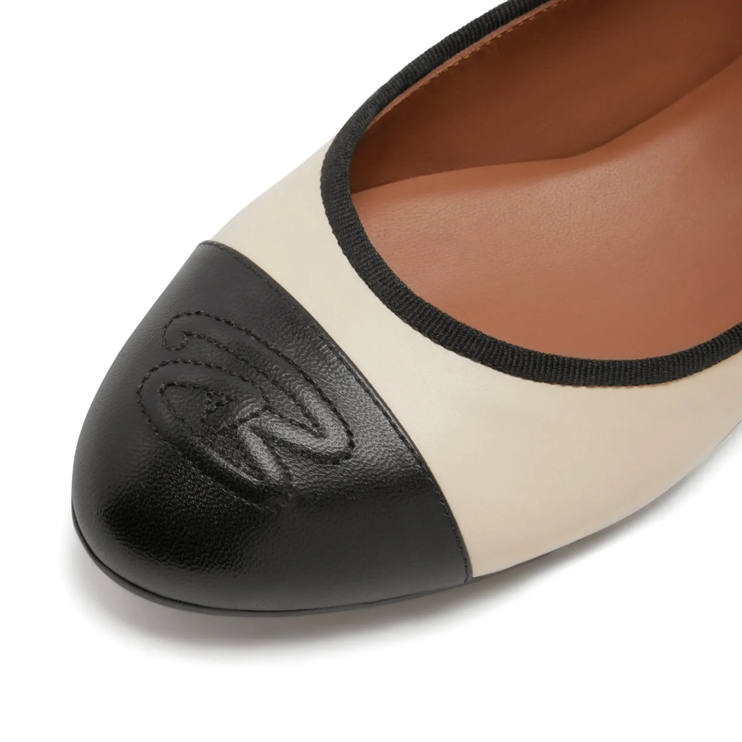 Vendôme Ynes crème leren ballerina's van kalfsleer